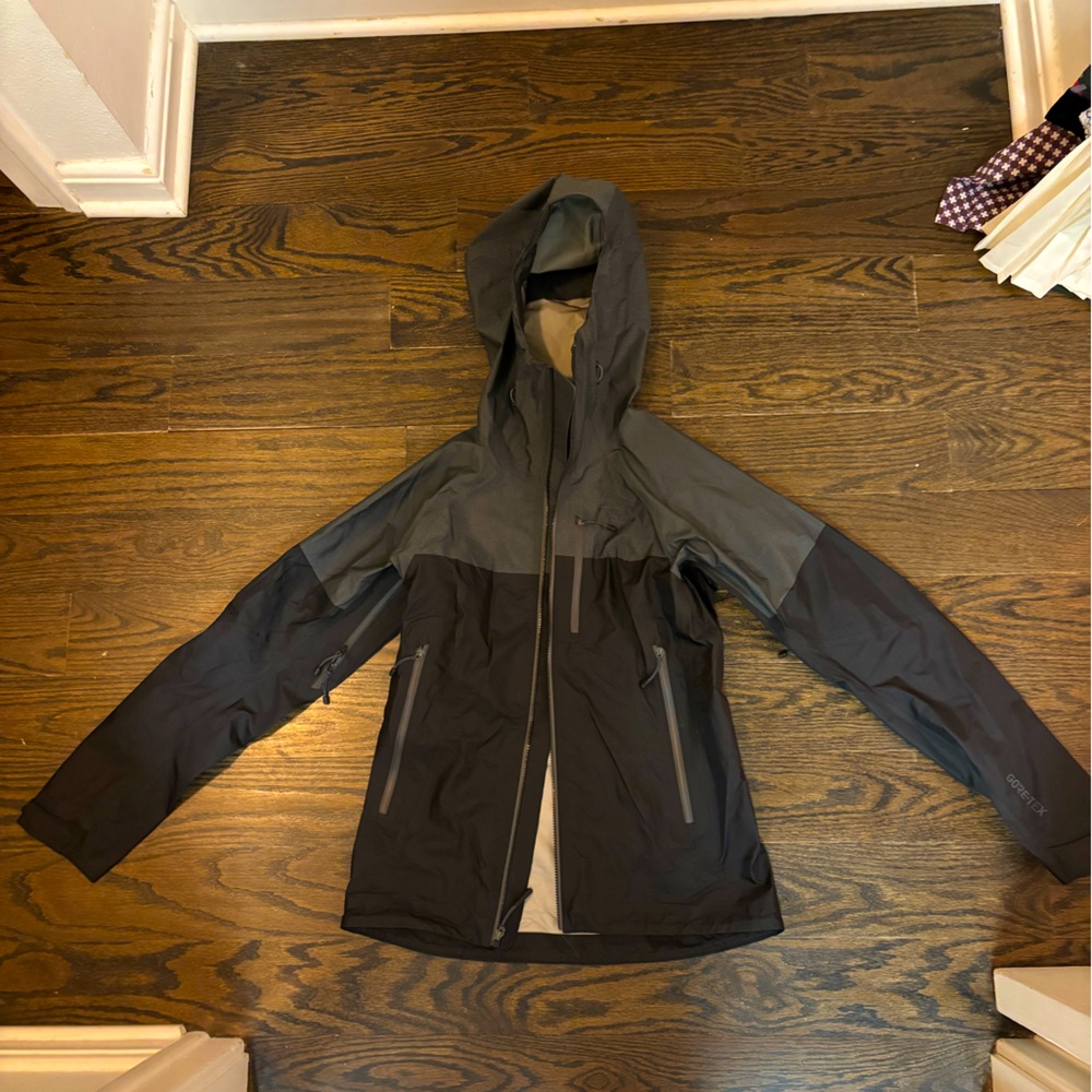 North face shell jacket brand new!